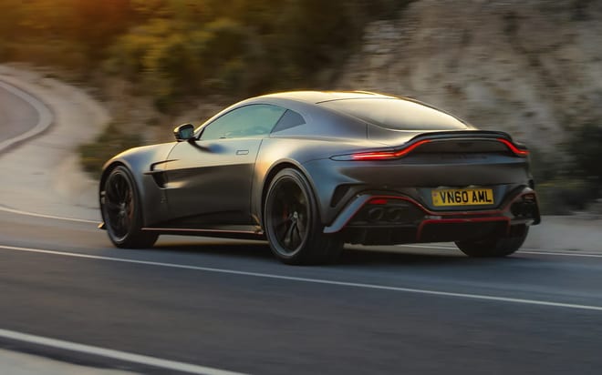 Aston Martin Vantage, coupe