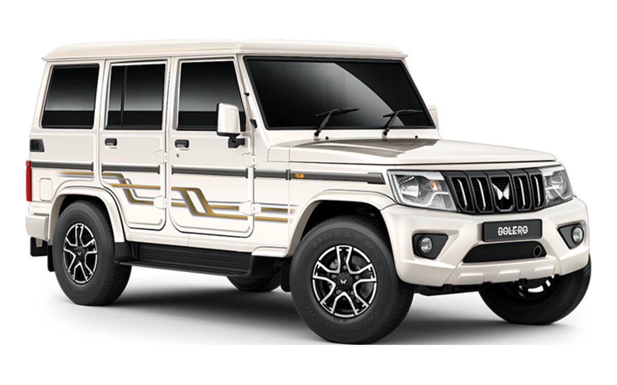 Mahindra Bolero in Diamond White