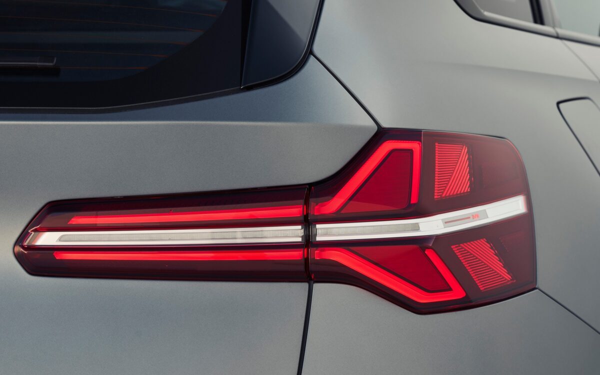Close-up of the slim red LED tail lamp on the BMW X3