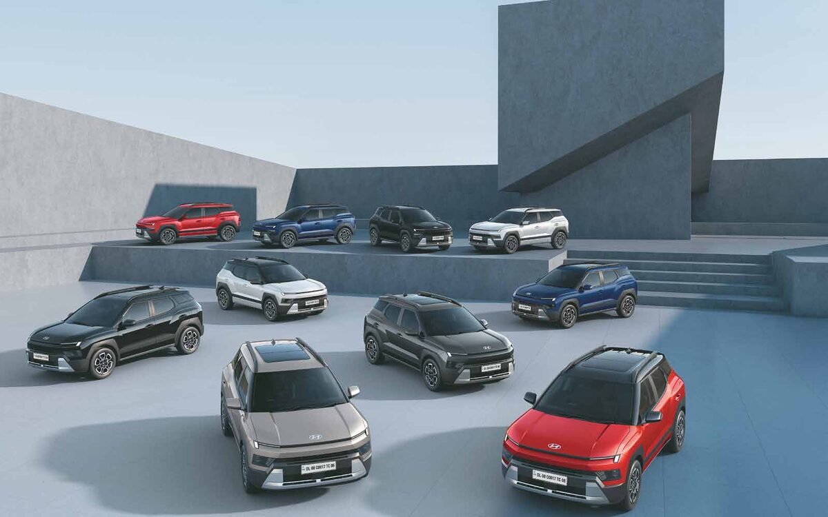 The Hyundai Bayon shown in its full palette of monotone, matte and dual-tone colours