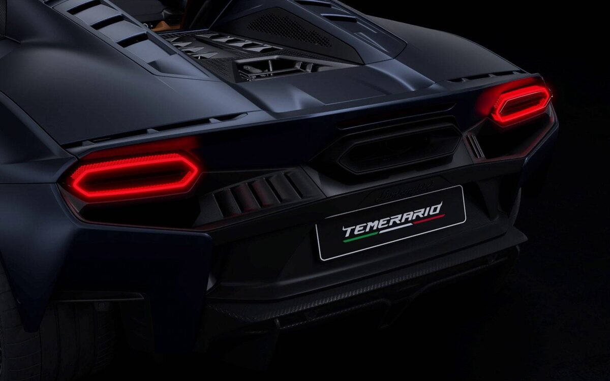 Lamborghini Temerario rear close-up of the hexagonal tail lamps, engine cover and number plate