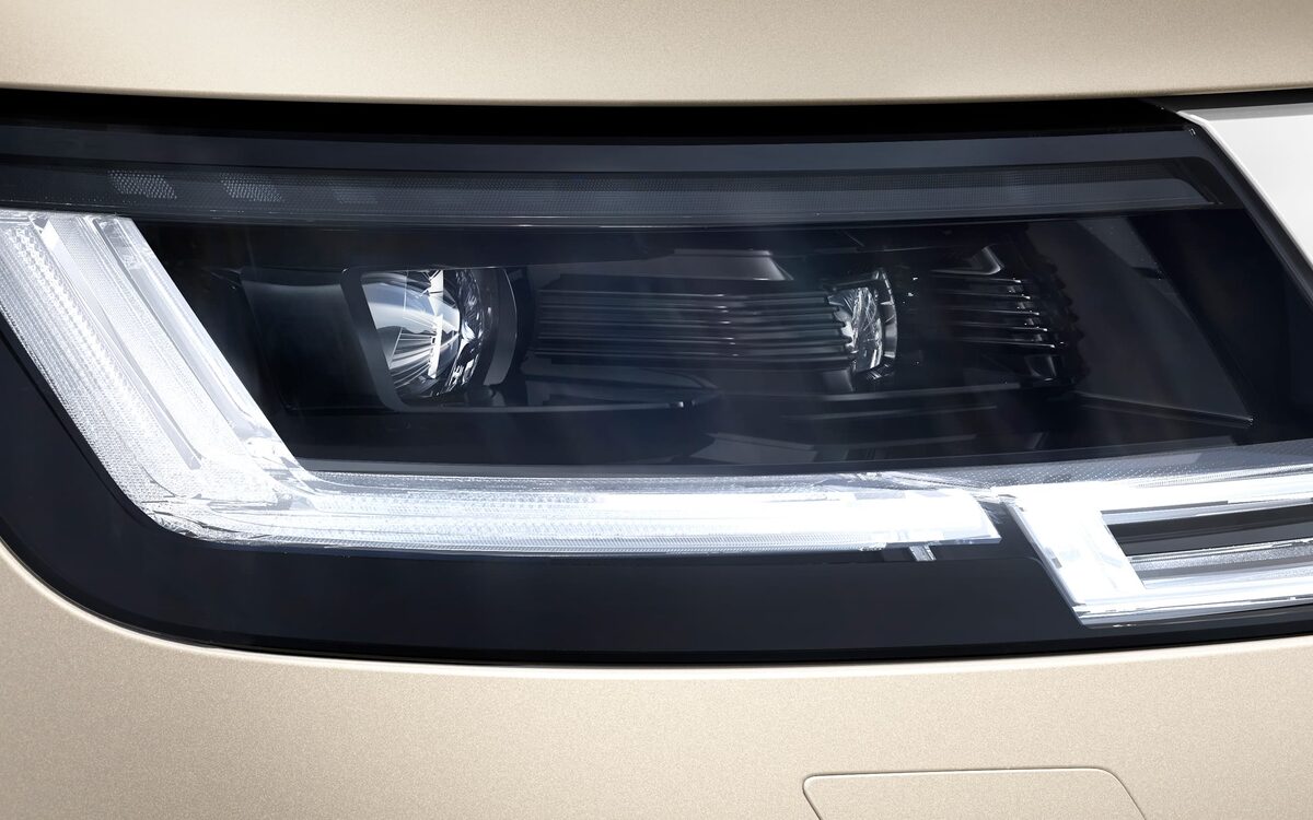 Close-up of the Range Rover LED headlamp and slim DRL signature