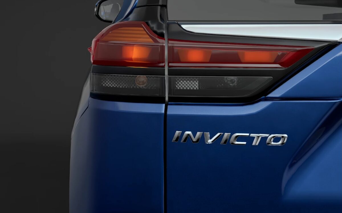 Close-up of the Invicto's LED tail lamp and rear bodywork in blue