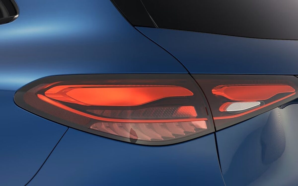 Close-up of the two-section LED tail lamp on a blue Mercedes-Benz GLC