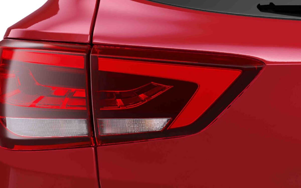 Close-up of the MG Astor tail lamp on a red body