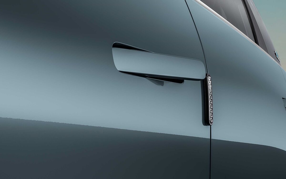 Close-up of the MG Windsor EV flush door handle