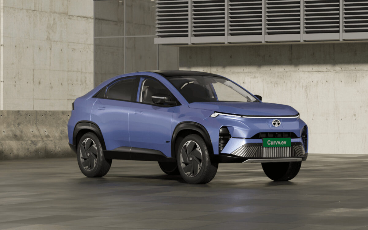 Tata Curvv.ev parked beside a concrete building in the city