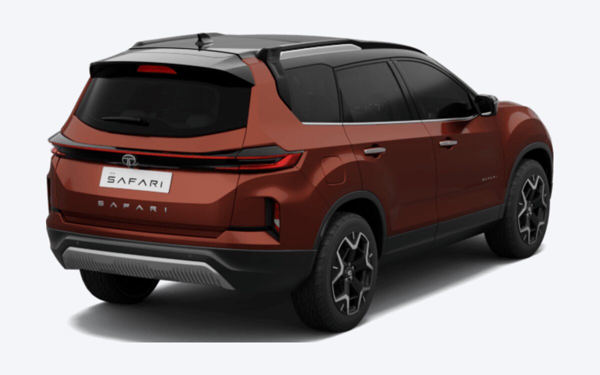 Tata Safari in Supernova Copper, rear three-quarter view showing the connected LED tail lamps