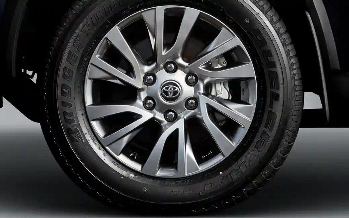 Close-up of the Toyota Fortuner alloy wheel